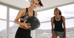 De bedste trænings- & medicinbolde til hjemmetræning