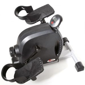 Pedaltræner med modstand og omdrejningstæller