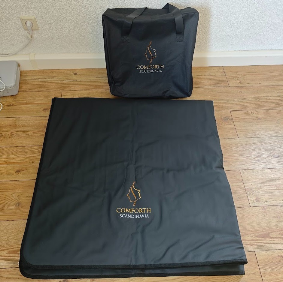Comforth saunatæppe med obevaringspose