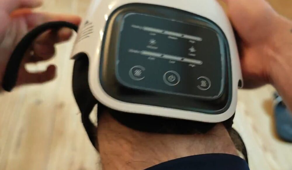 Jeg fastspænder Kneelux Pro