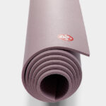 Manduka Pro Yogamåtte Elderberry KORT 173cm